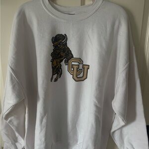 Colorado Boulder White Sweatshirt with Buffalo Graphic